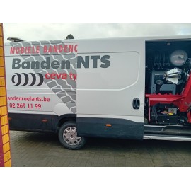 Banden Roelants - mobiele truck service met MONDOLFO TB124 en groupe GUERNET