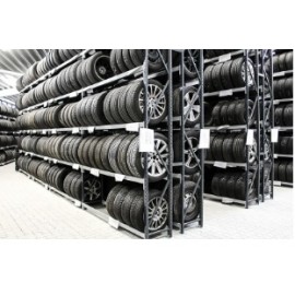 Bandenstockage met AHCON bandenrekken